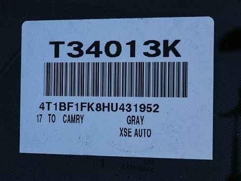 Used 2017 Toyota Camry XSE image 28