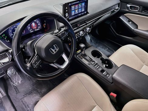 Used 2022 Honda Civic Sport Touring image 7