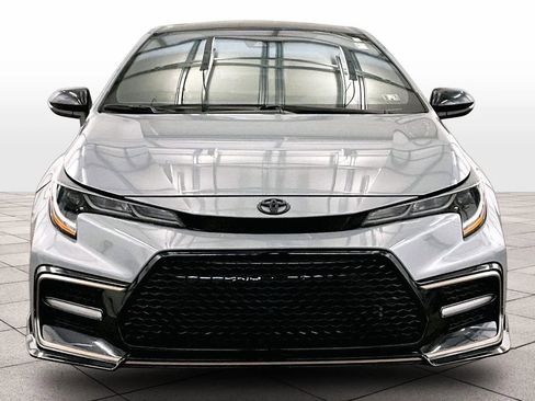 Used 2022 Toyota Corolla SE image 3
