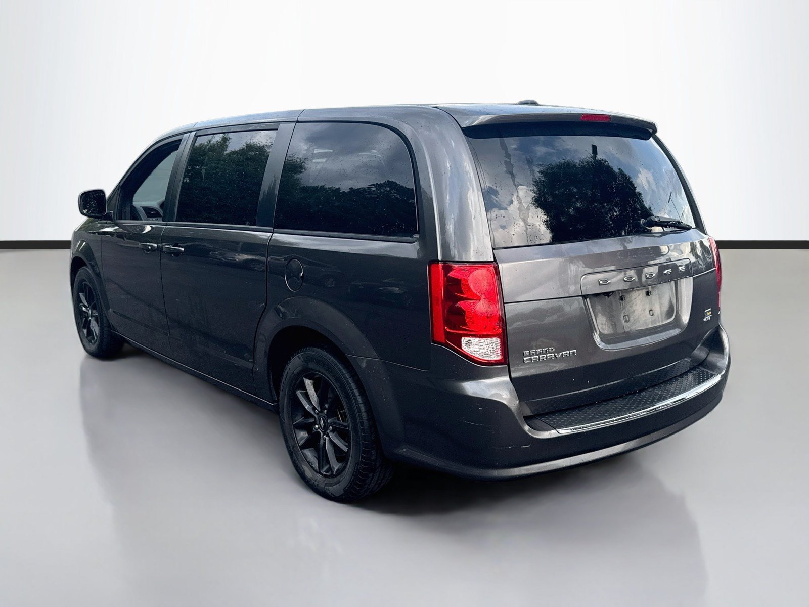 Used 2019 Dodge Grand Caravan GT FWD image 5