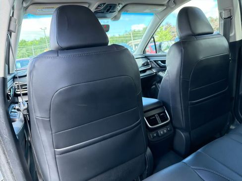 Used 2020 Subaru Outback Limited AWD/4WD image 19