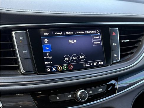 Used 2022 Buick Enclave Premium image 47