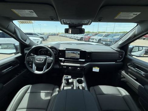New 2026 GMC Sierra 1500 SLT RWD image 29