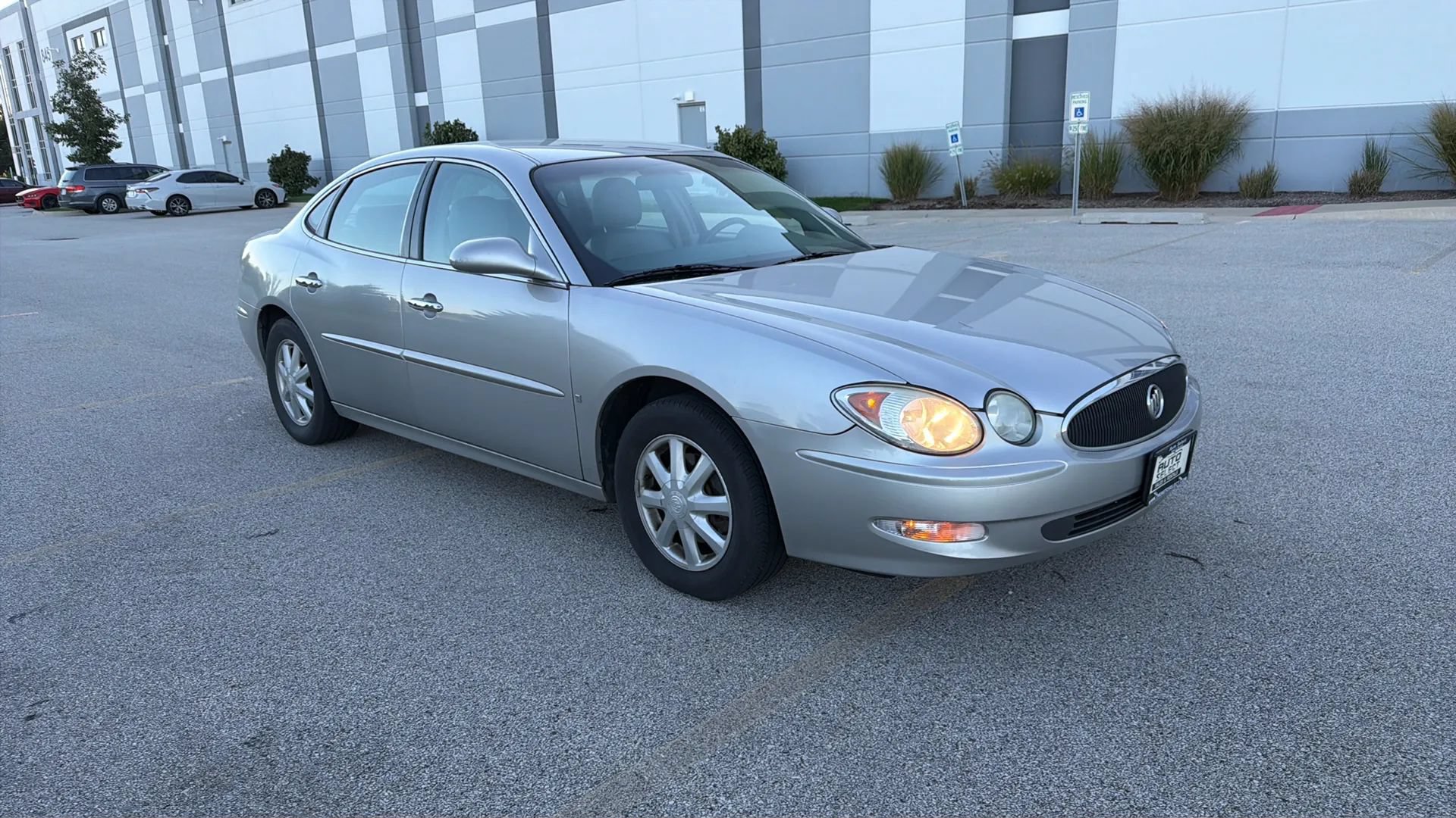 Used 2006 Buick LaCrosse CXL FWD image 3