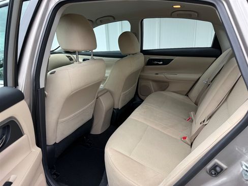 Used 2015 Nissan Altima 2.5 S w/ Power Driver Seat Package FWD image 11