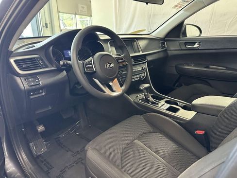 Used 2019 Kia Optima LX image 10