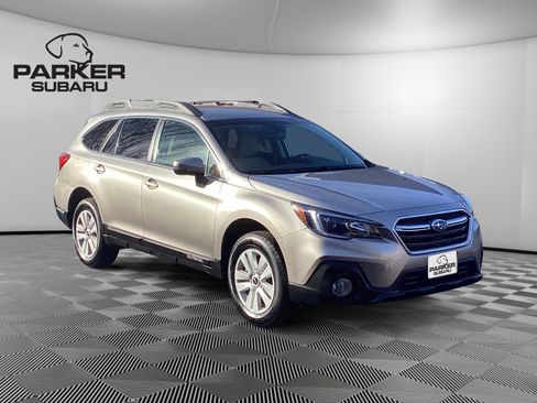 Used 2019 Subaru Outback 2.5i Premium image 7