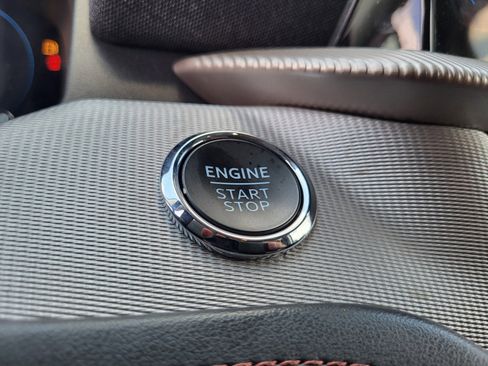 Certified 2025 Ford Explorer Active RWD image 26