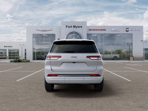 New 2026 Jeep Grand Cherokee L Limited AWD/4WD image 7