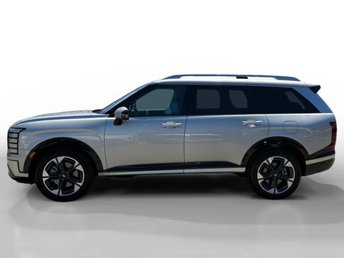 Certified 2026 Hyundai Palisade Limited AWD/4WD image 2