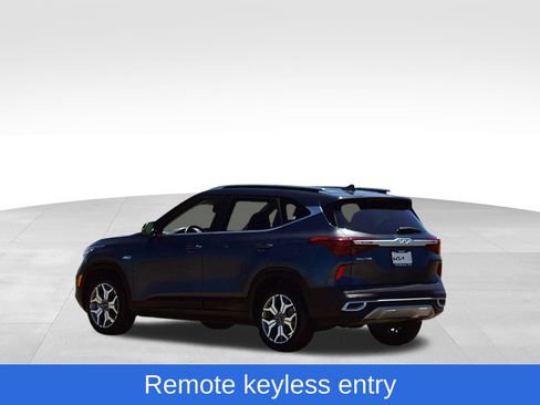 Used 2022 Kia Seltos EX AWD/4WD image 6