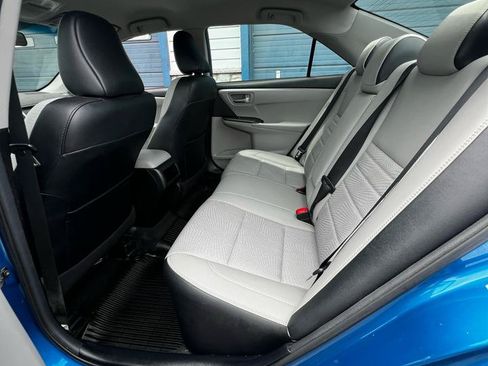 Used 2017 Toyota Camry LE FWD image 7