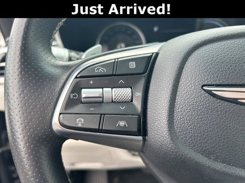 Used 2024 Genesis G70 2.5T image 14