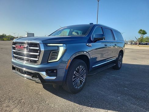 New 2026 GMC Yukon XL Elevation RWD image 2