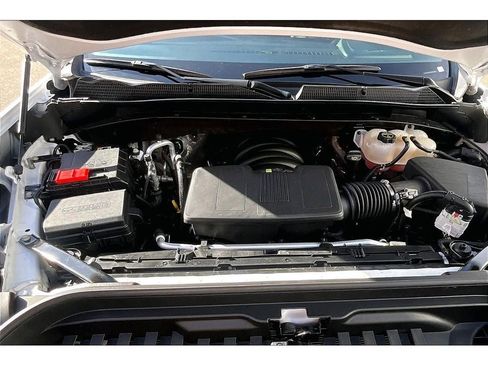 Used 2025 GMC Sierra 1500 SLT image 10