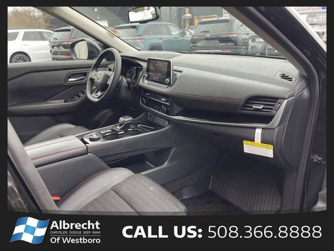 Used 2025 Nissan Rogue SV w/ Rock Creek Premium Package AWD/4WD image 20