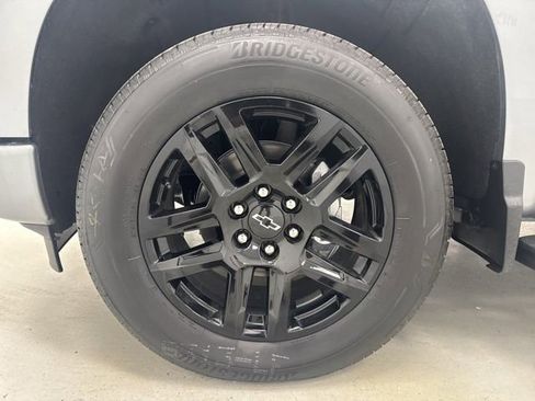 New 2026 Chevrolet Silverado 1500 RST w/ Dark Appearance Package AWD/4WD image 39