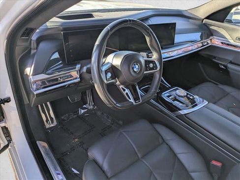Used 2023 BMW 740i w/ Parking Assistance Package image 10