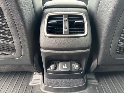 Used 2018 Kia Sorento EX w/ EX Advanced Touring Package AWD/4WD image 16