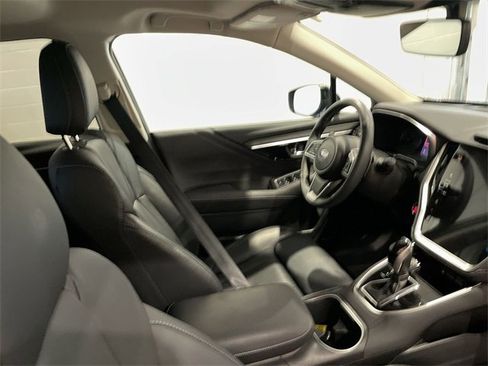 Used 2025 Subaru Outback Limited image 19