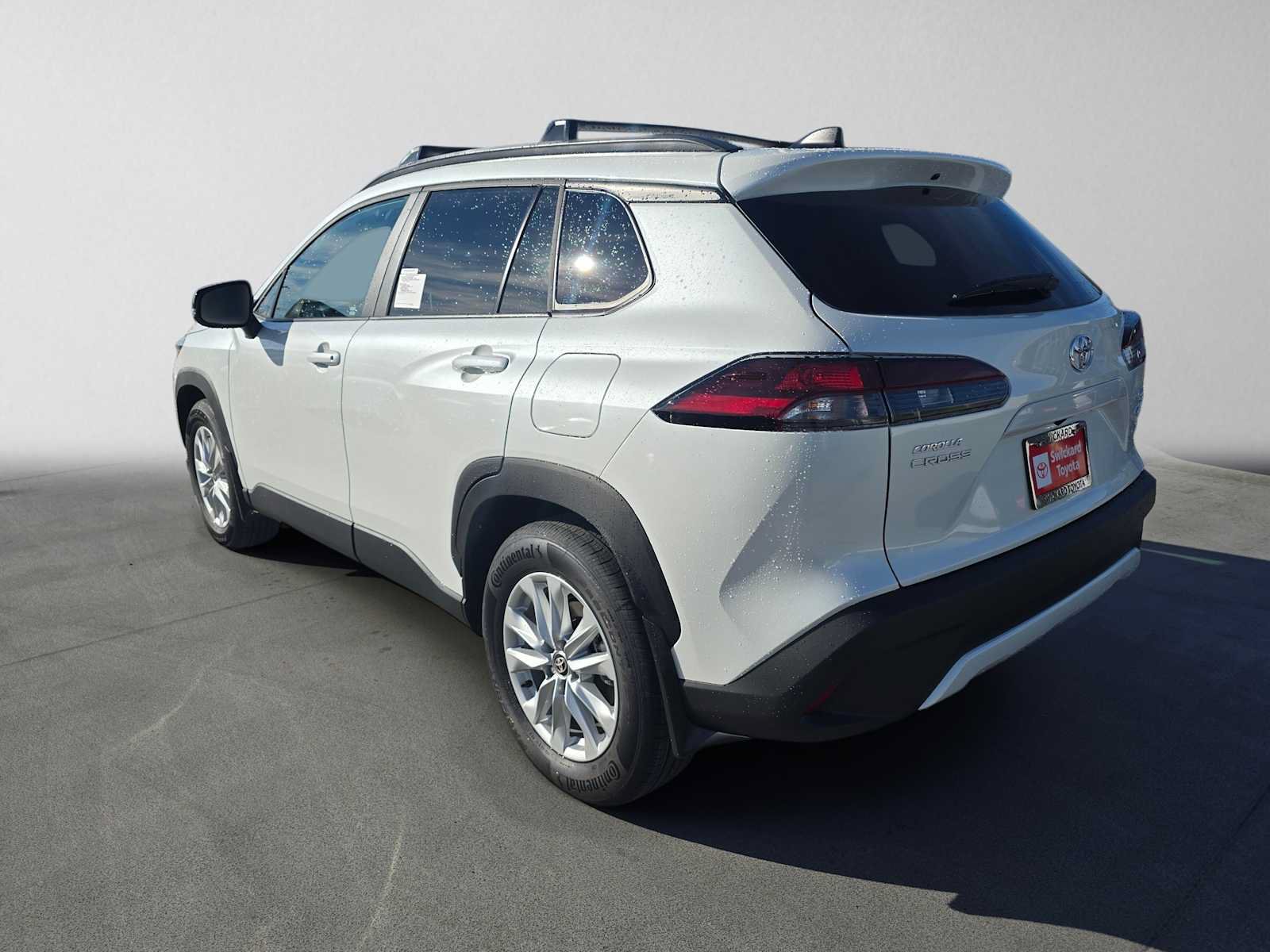 New 2026 Toyota Corolla Cross LE w/ Moonroof Package AWD/4WD image 5