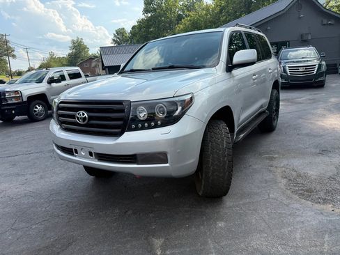 Used 2009 Toyota Land Cruiser image 8