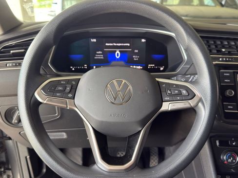 Used 2022 Volkswagen Tiguan S image 16