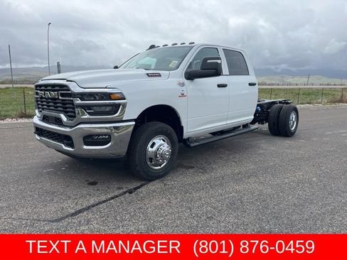 New 2026 RAM 3500 Tradesman w/ Chrome Appearance Group A AWD/4WD image 8