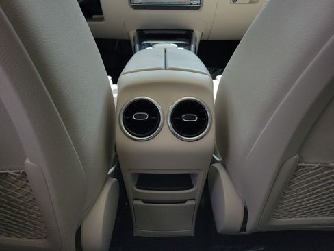 Certified 2022 Mercedes-Benz GLB 250 image 14