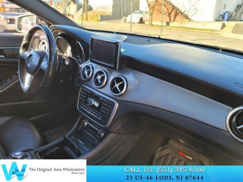Used 2014 Mercedes-Benz CLA 250 image 16
