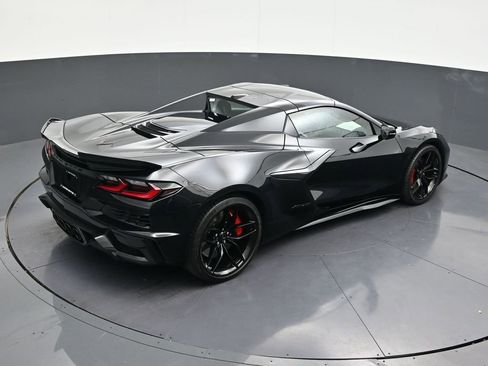 Used 2026 Chevrolet Corvette Z06 RWD image 17
