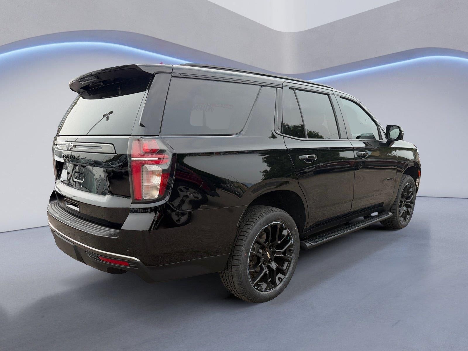 Certified 2022 Chevrolet Tahoe RST w/ Luxury Package AWD/4WD image 5