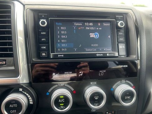 Used 2019 Toyota Sequoia Platinum AWD/4WD image 21