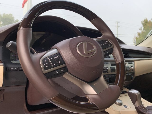 Used 2018 Lexus ES 350 w/ Premier Package FWD image 19
