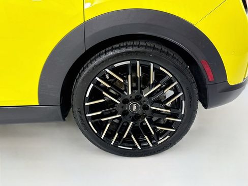 Used 2025 MINI Cooper S FWD image 31