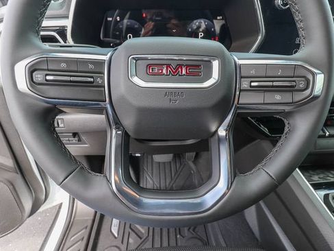 New 2026 GMC Canyon Elevation RWD image 17