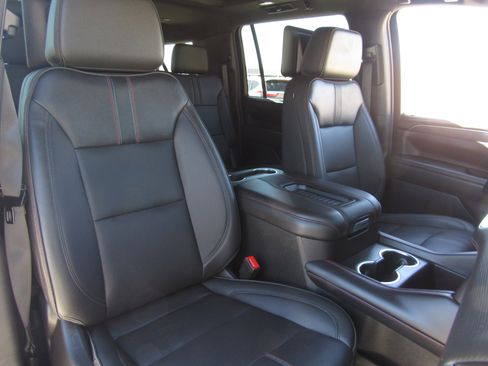 Used 2024 Chevrolet Suburban RST w/ Sport Performance Package image 11