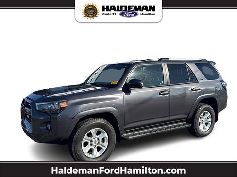 Used 2020 Toyota 4Runner SR5 w/ Wilderness Package AWD/4WD image 1