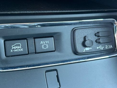 Used 2019 Subaru Ascent Limited w/ Popular Package #3 AWD/4WD image 17