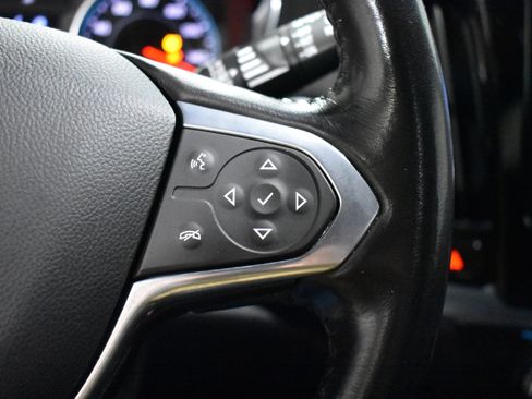 Used 2022 Chevrolet Traverse LT image 17