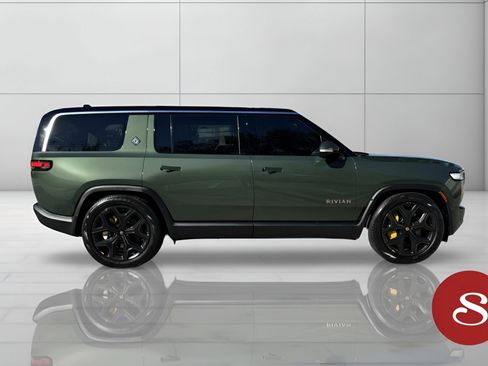 Used 2023 Rivian R1S Adventure image 8