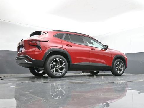 New 2026 Chevrolet Trax LT w/ Driver Confidence Package image 13