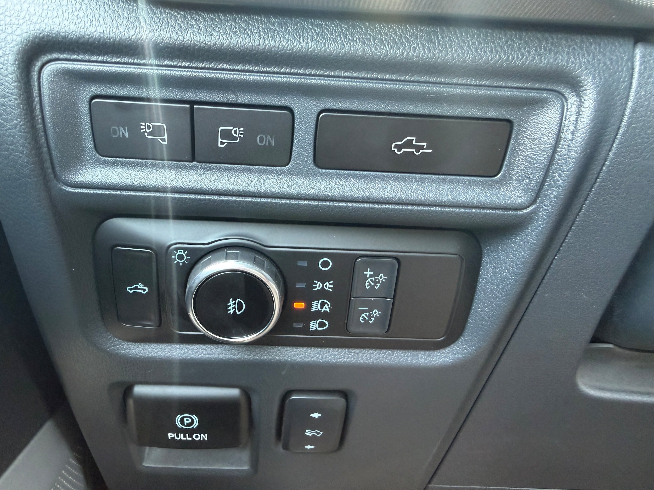 Used 2023 Ford F150 Platinum w/ Equipment Group 701A High AWD/4WD image 25