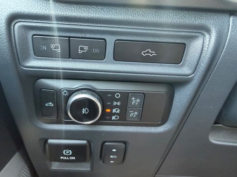 Used 2023 Ford F150 Platinum w/ Equipment Group 701A High AWD/4WD image 25