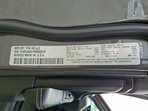 Used 2024 Jeep Grand Cherokee L Laredo w/ Luxury Tech Group I image 28