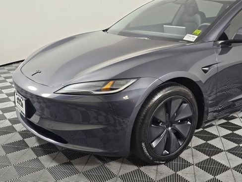 Used 2025 Tesla Model 3 Long Range image 9