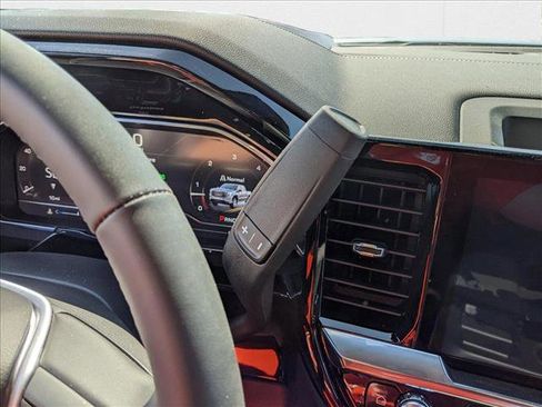 New 2024 GMC Sierra 1500 SLE image 12