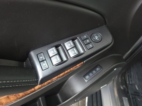 Used 2017 Chevrolet Tahoe Premier image 25