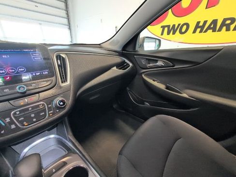 Used 2023 Chevrolet Malibu LT FWD image 26