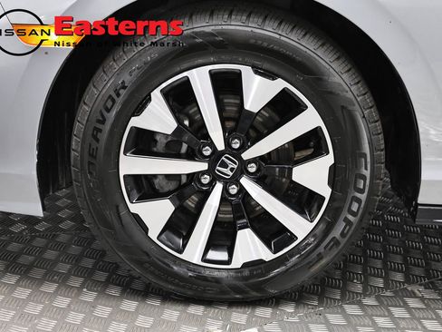 Used 2025 Honda Odyssey EX-L image 32